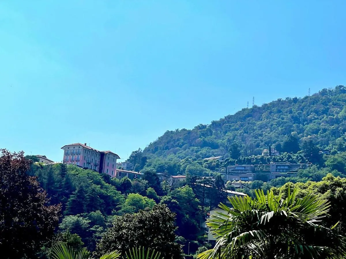 צ'רנוביו Ca Grappa Central With Lake And Mountain Views דירה