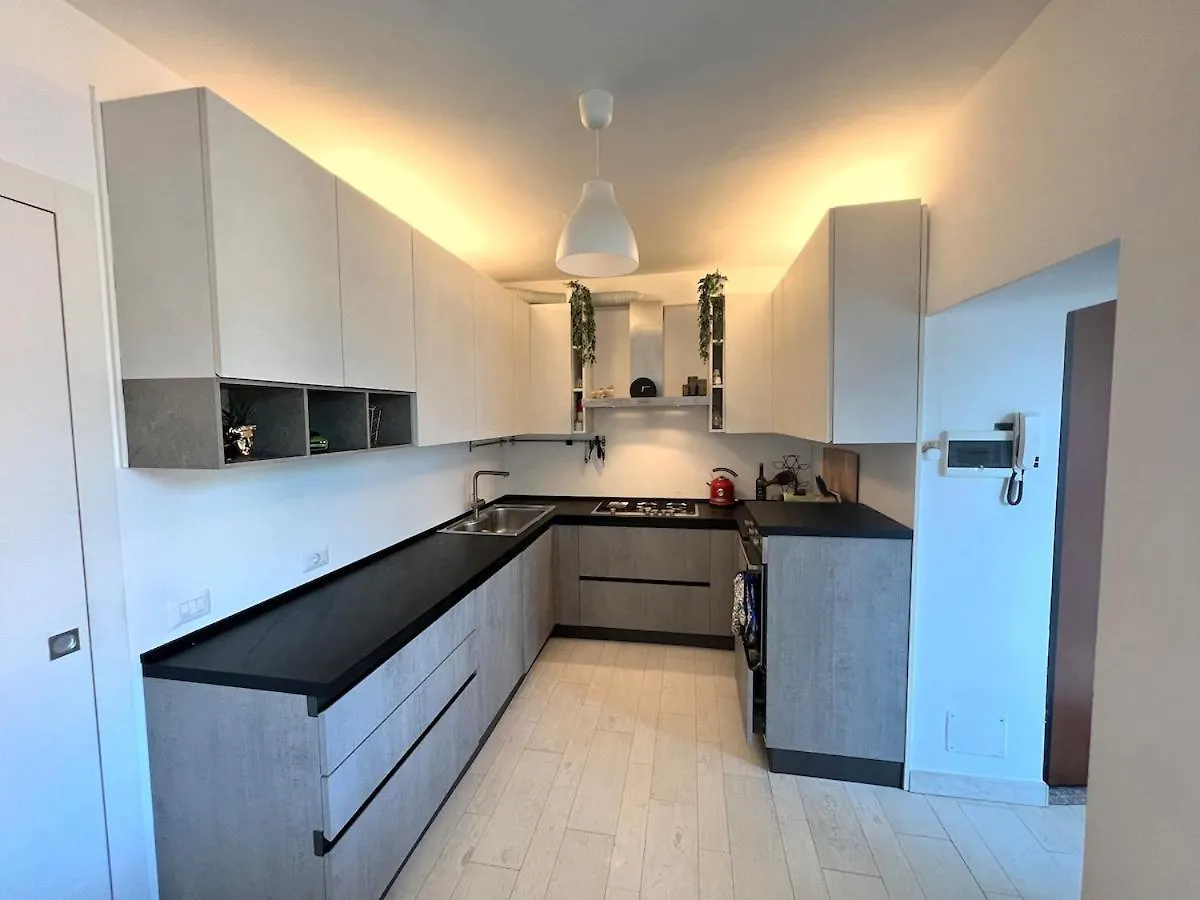 צ'רנוביו Ca Grappa Central With Lake And Mountain Views